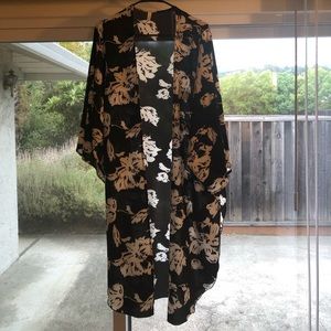 Pink blush floral kimono